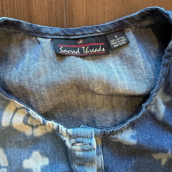 Sacred Threads Lightweight Jacket - Picture 2 of 6